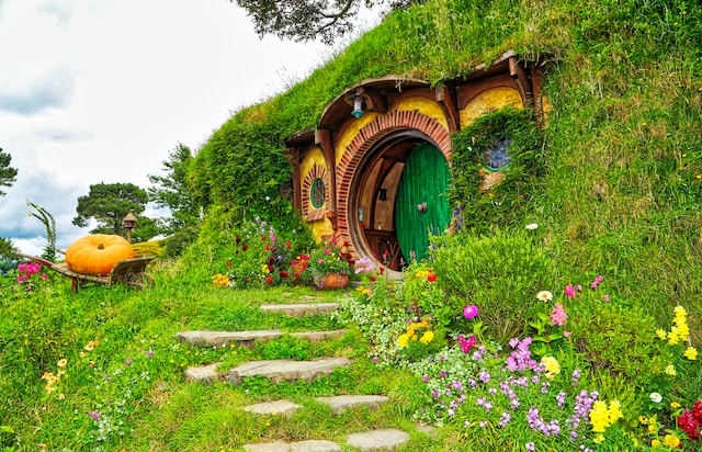 Bag End, Bilbo's hobbit dwelling at the set of the Hobbit 